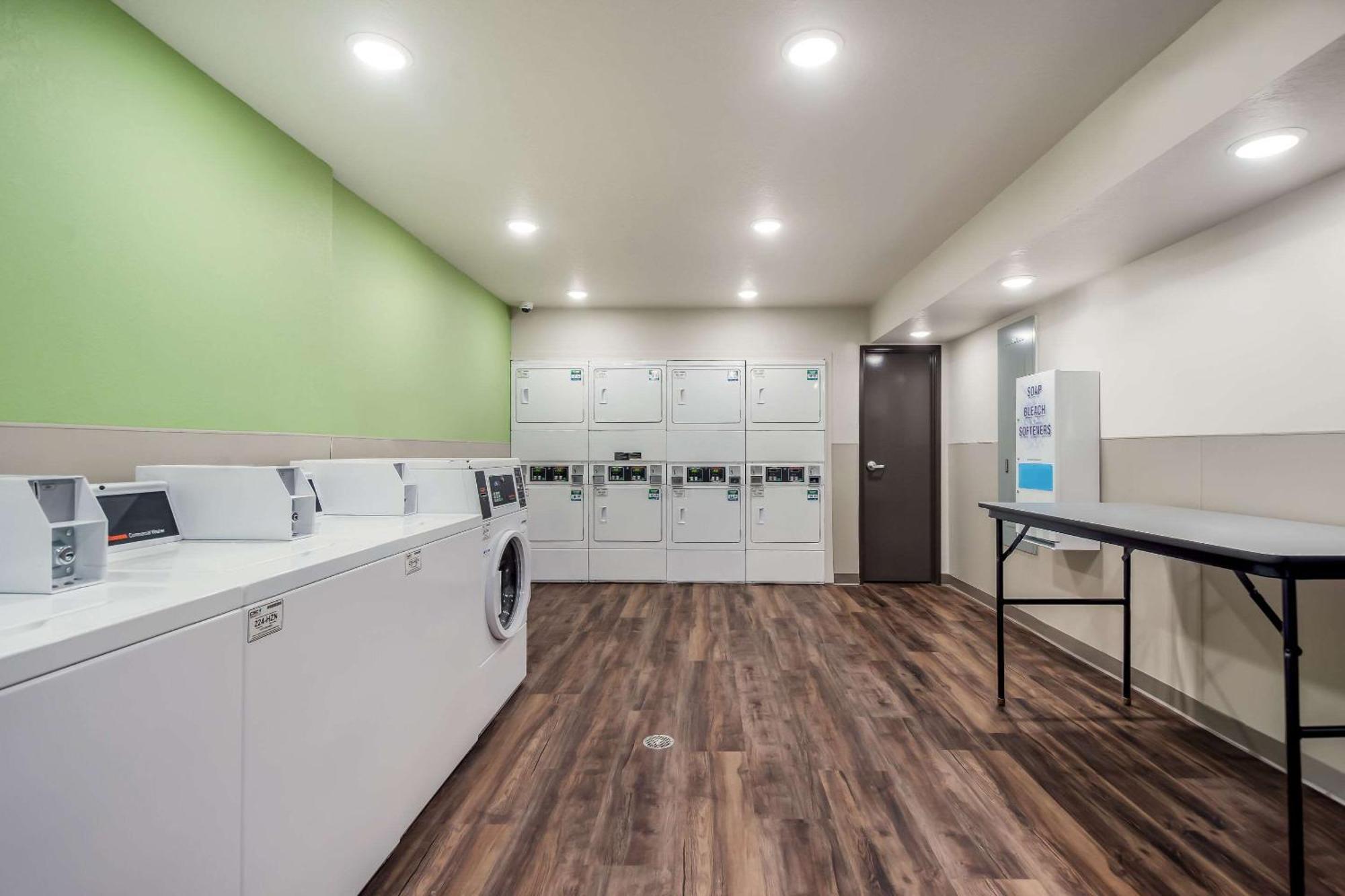 Woodspring Suites Tampa Airport North Veterans Expressway Екстер'єр фото